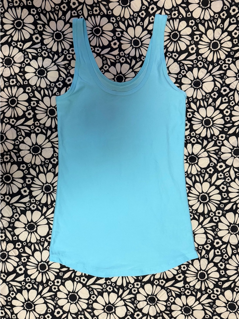 Women’s Classic Scoop Neck Tank Top - Light Blue